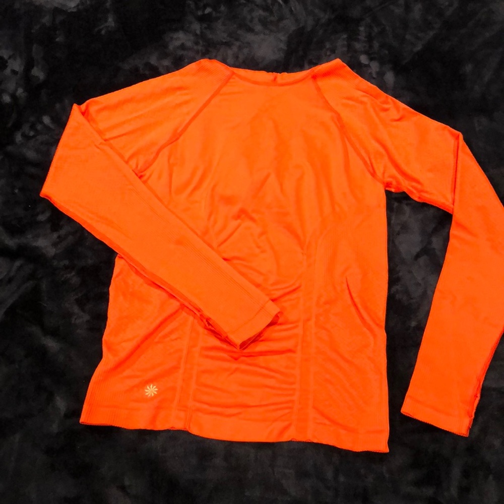 Long sleeved fitted hoodie